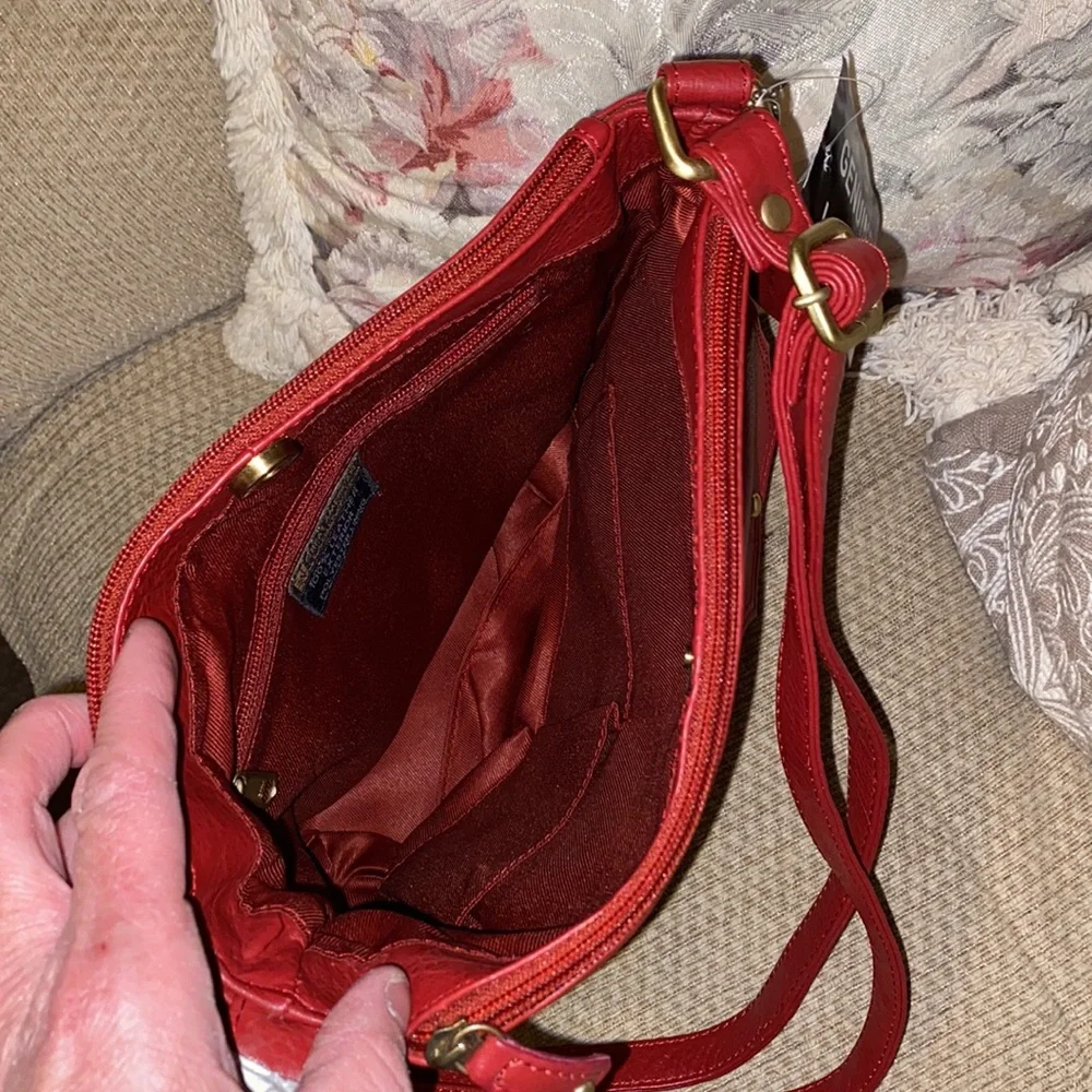❤️NWT Great American Leatherworks Gorgeous Red Shoulder Bag